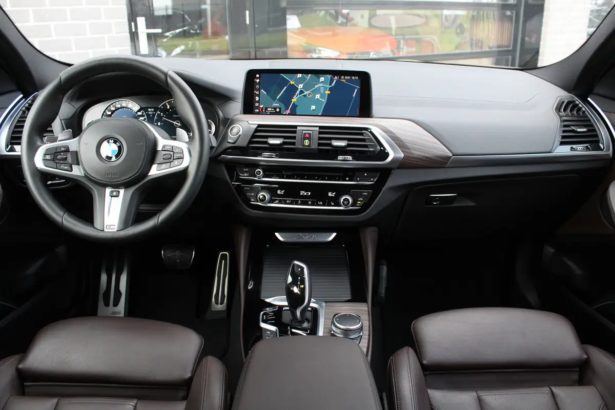 BMW X4 xDrive20i High Executive: foto 2