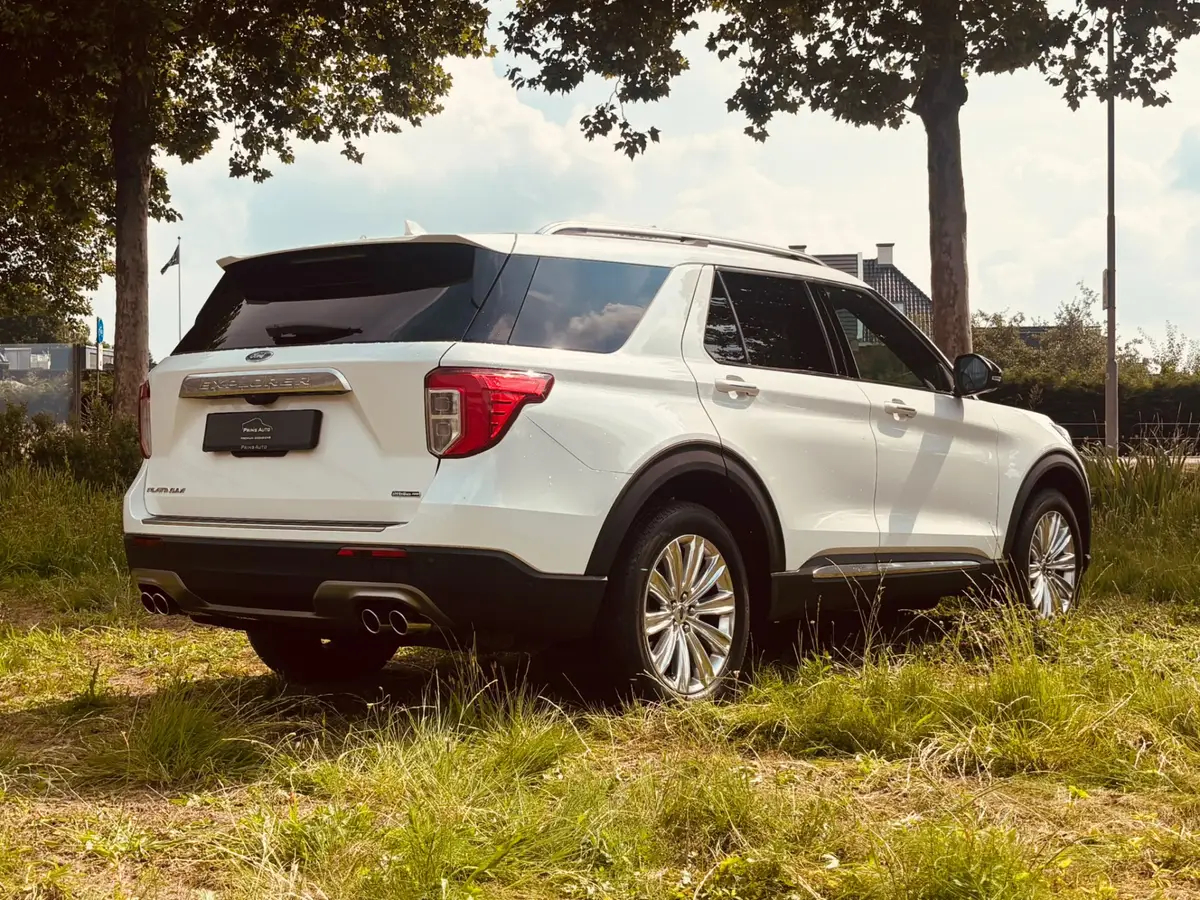 Ford Explorer 3.0 V6 PHEV PLATINUM: foto 2