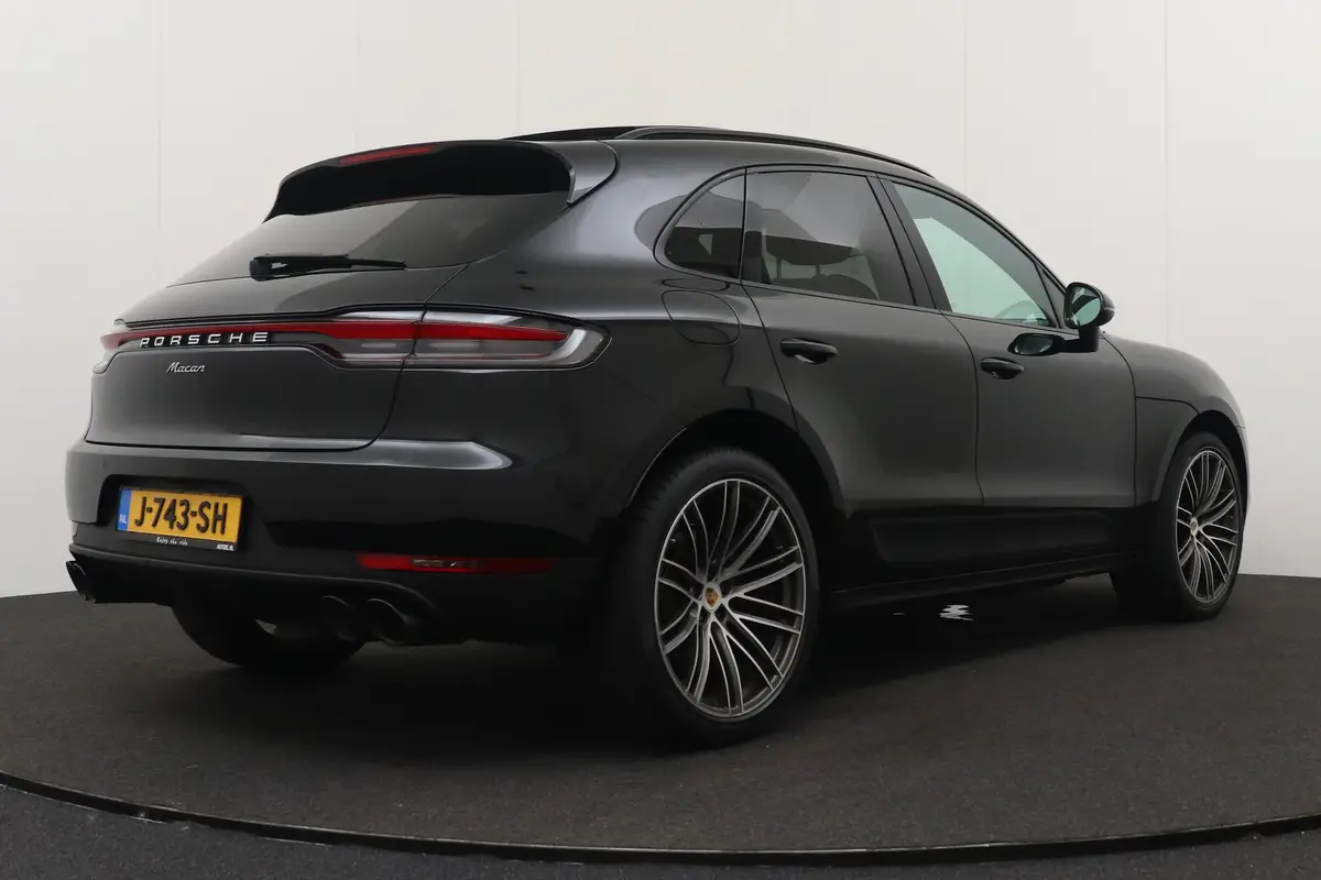 Porsche Macan 2.0: foto 2