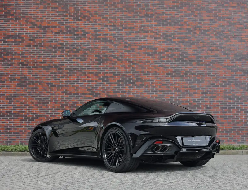 Aston Martin V8 Vantage 4.0 2025 leasen bij DreamLease: foto 2