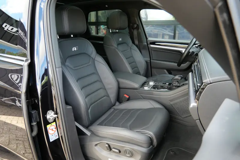 Volkswagen Touareg 3.0 TSI R-Line 340 PK 2019 leasen bij DreamLease: foto 2
