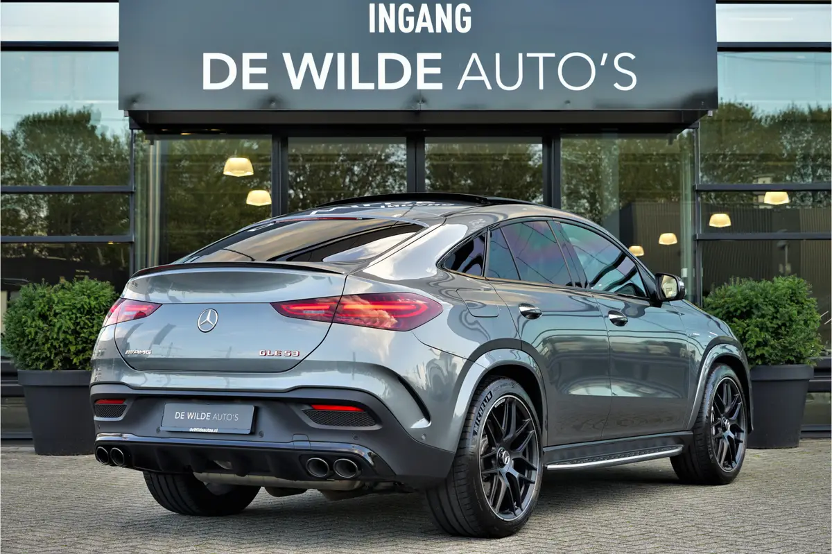Mercedes-Benz GLE Coupé AMG 53 Hybrid 4MATIC 544pk: foto 2