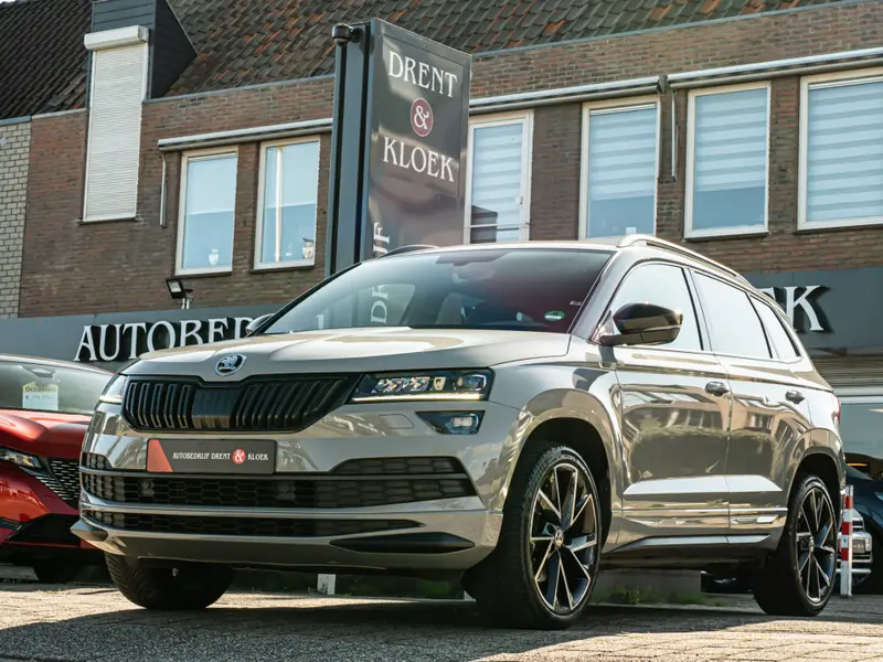 Škoda Karoq 1.5 TSI ACT Sportline Business 2020 leasen bij DreamLease: foto 1