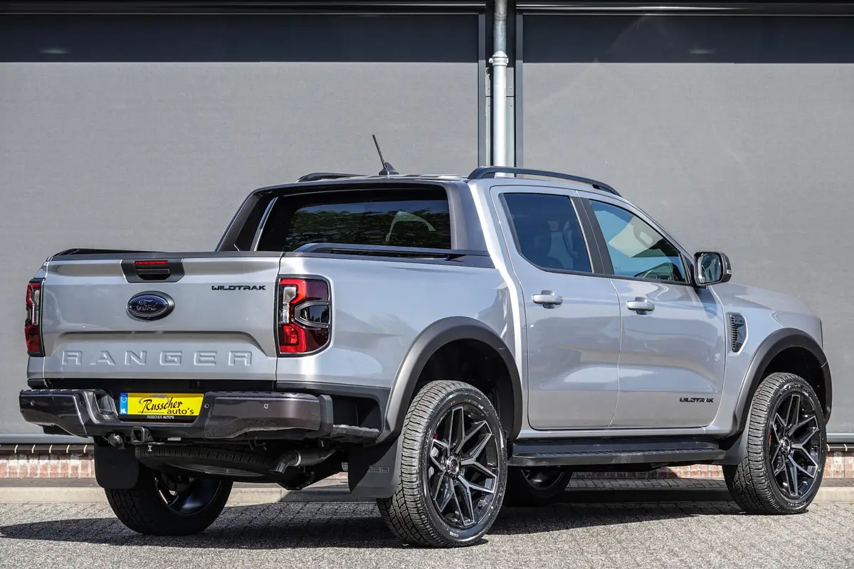 Ford Ranger Wildtrak 2.3PHEV 280Pk Aut. | Plug In Hybride | Double Cab | 5-Persoons | Bullbar | Wielkastverbreders | Trekhaak | Rollertop | 22'': foto 2