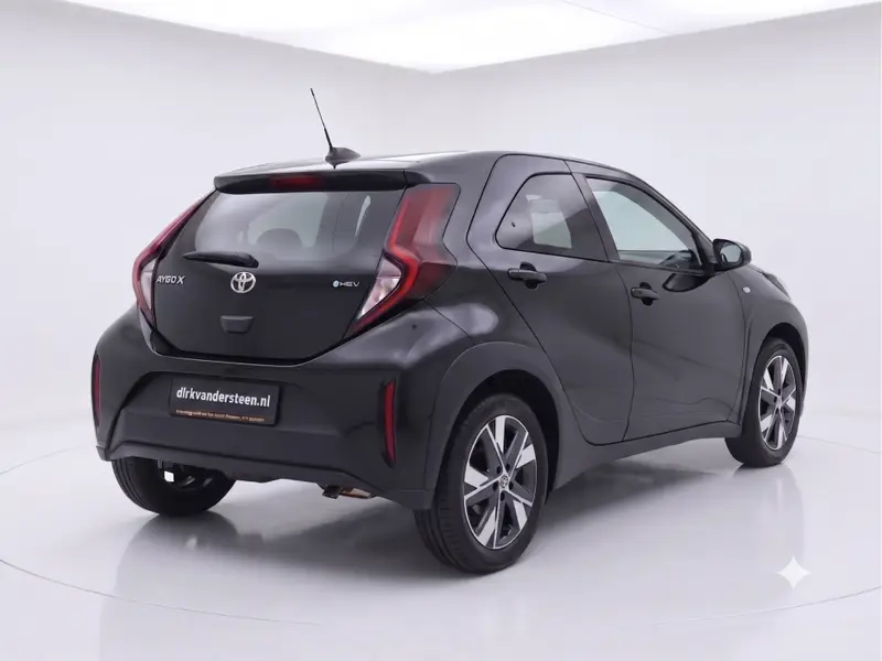 Toyota Aygo X Hybrid 115 play 2026 leasen bij DreamLease: foto 2