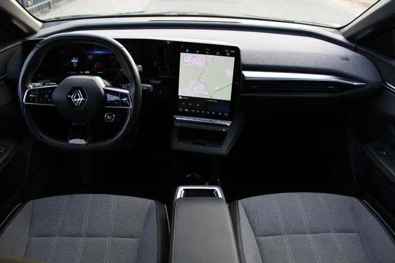Renault Megane E-Tech EV60 Optimum Charge Techno | Origineel NL | Winterpakket 2023 leasen bij DreamLease: foto 2