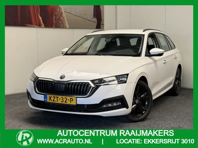 Škoda Octavia COMBI 1.4 TSI iV PHEV BUSINESS EDITION (SOH 99,2%) 2022 leasen bij DreamLease: foto 1