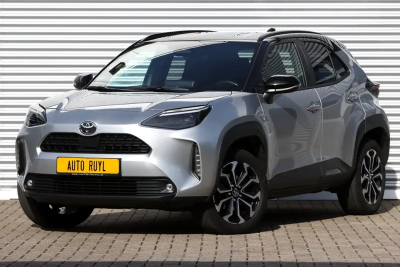 Toyota Yaris Cross 1.5 Hybrid 115 Dynamic Two-Tone / Face-Lift 2024 leasen bij DreamLease: foto 1