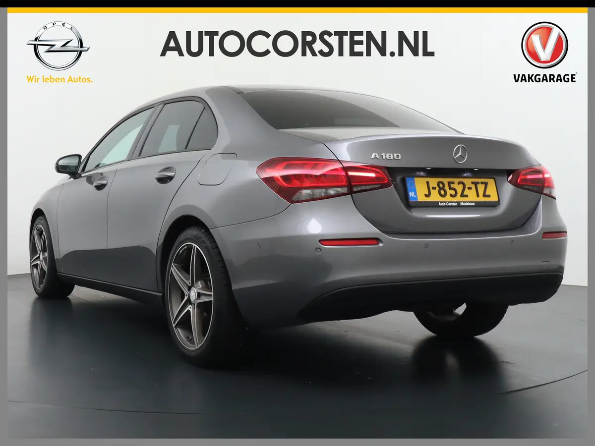 Mercedes-Benz A-Klasse 180 AMG Camera Navi Virtual-Cockpit Ecc Cruise Control Pdc Keyless Stoelverwarming: foto 2