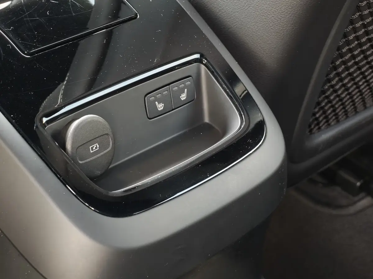 Volvo V60 T8 455PK Plug-in hybrid AWD Plus Dark: foto 65