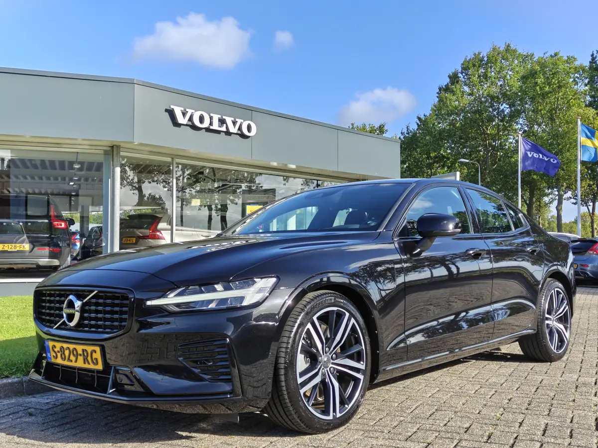 Volvo S60 T6 350PK AWD Recharge Plus Dark: foto 2