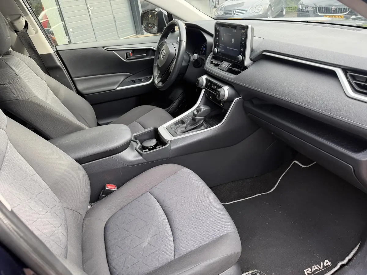 Toyota RAV4 2.5 Hybrid Business Plus: foto 2