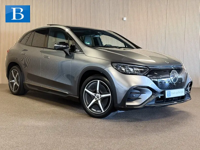 Mercedes-Benz EQE SUV 300 91 kWh AMG STYLING-PANORAMA-LUCHTVERING-BURMSTER-MEMORY-ZEER COMPLEET 2024 leasen bij DreamLease: foto 1