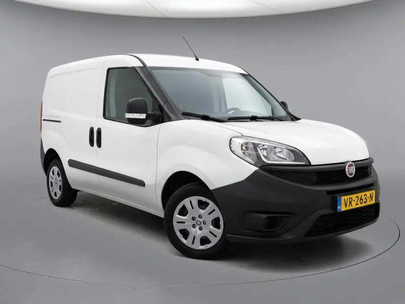 Fiat Doblò Cargo 1.3 MJ L1H1 Actual 2015 leasen bij DreamLease: foto 2
