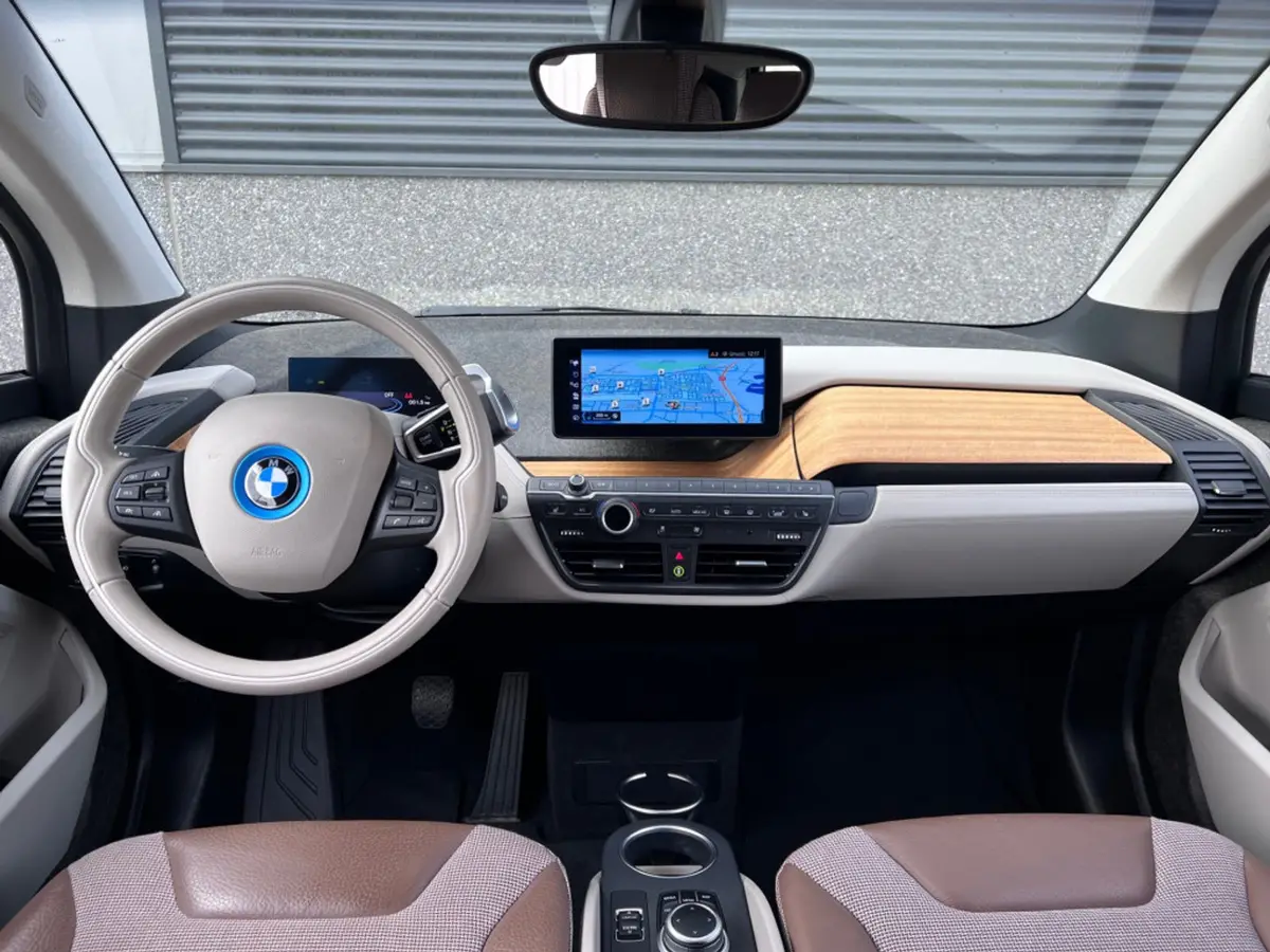 BMW i3 Executive 120Ah 42 kWh/*Lodge*/Sunroof/Kaschmir Silver/Adaptive/Camera/W-pomp/3-fase: foto 2