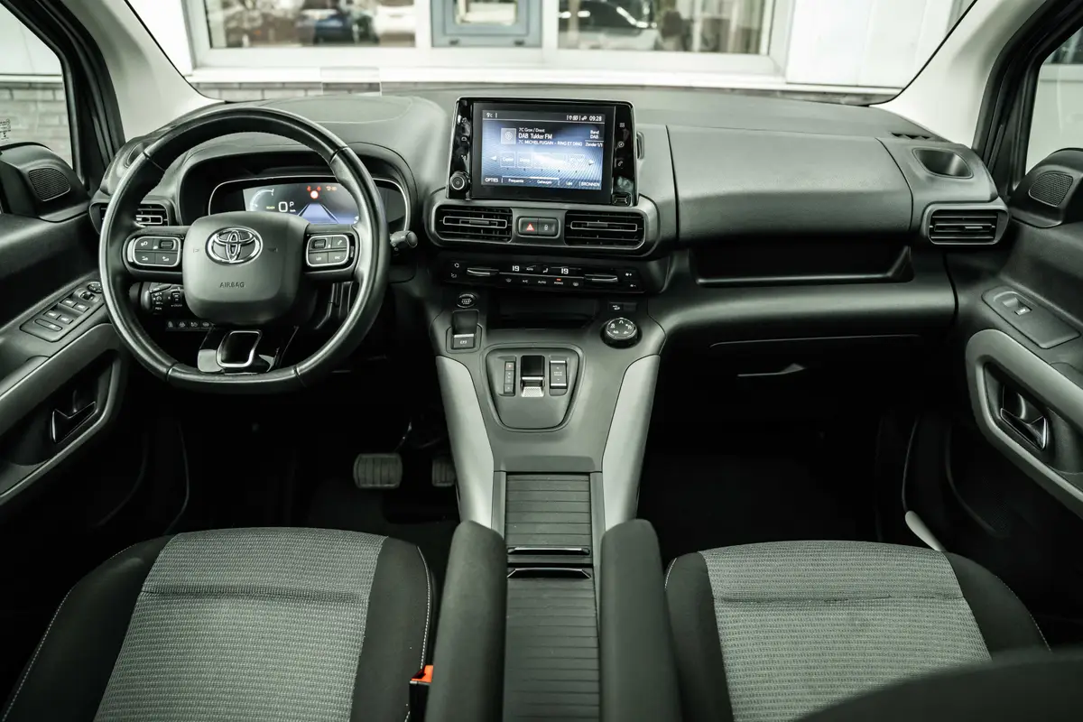 Toyota ProAce Verso | Pano dak | 5-Persoons | Achteruitrijcamera | PDC V+A |: foto 2