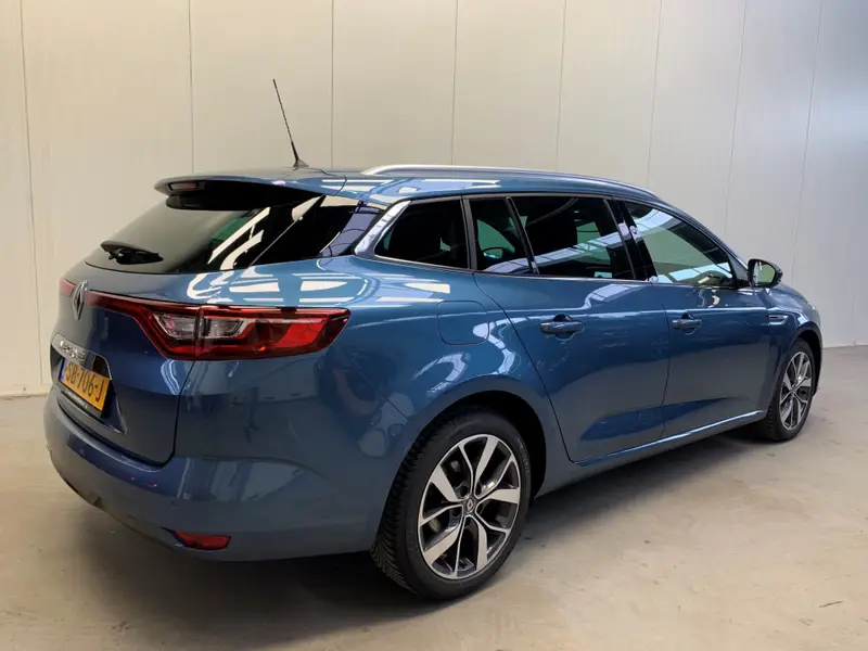 Renault Mégane Estate 1.2 TCe Bose 2018 leasen bij DreamLease: foto 2