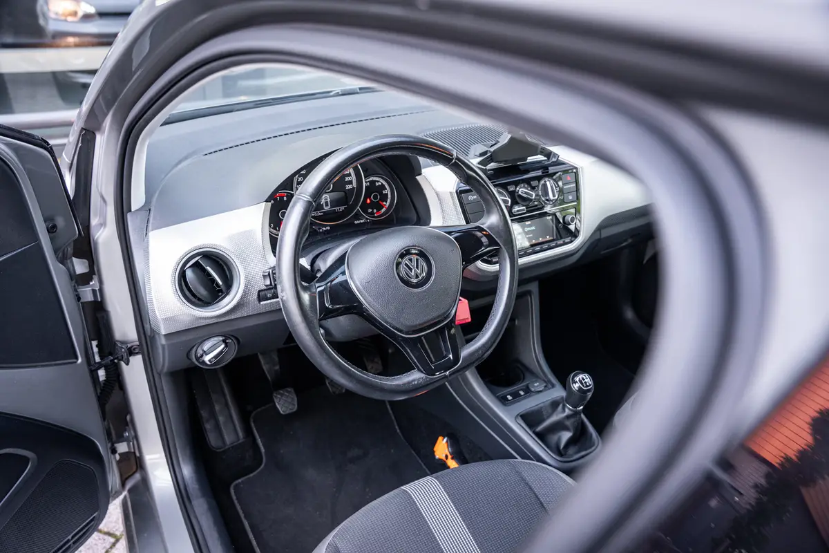 Volkswagen up! 1.0 BMT high up! | 5drs | PDC | Cruise | Airco | LMV |: foto 2
