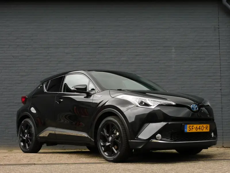 Toyota C-HR 1.8 Hybrid Black Edition 2018 leasen bij DreamLease: foto 2