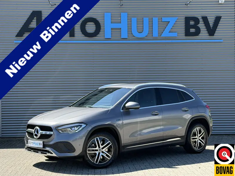 Mercedes-Benz GLA 250 e Progressive LED Wegklapbare trekhaak Stoelverwarming Achteruitrijcamera 2021 leasen bij DreamLease: foto 1