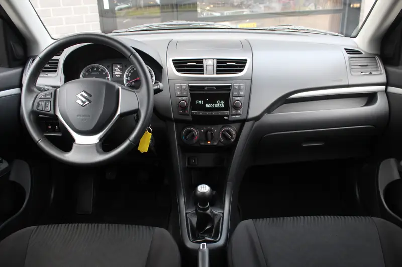 Suzuki Swift 1.2 Comfort EASSS 2013 leasen bij DreamLease: foto 2