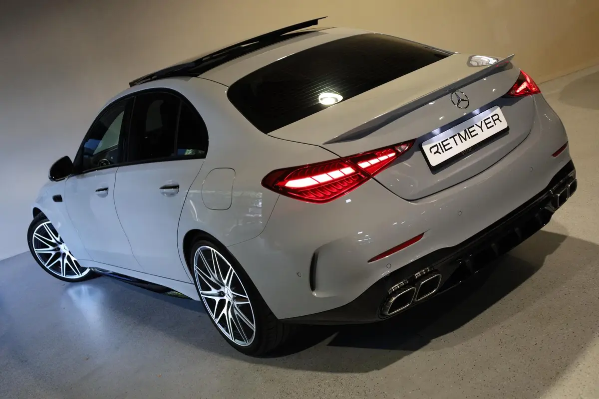 Mercedes-Benz C-Klasse AMG 63 S E Performance: foto 2