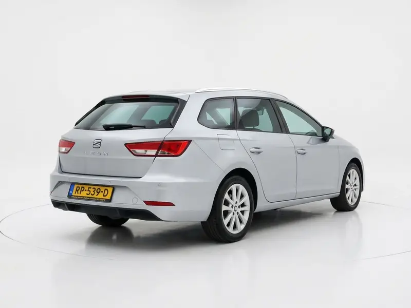 SEAT Leon ST 1.0 EcoTSI Style Business Intense 2018 leasen bij DreamLease: foto 2