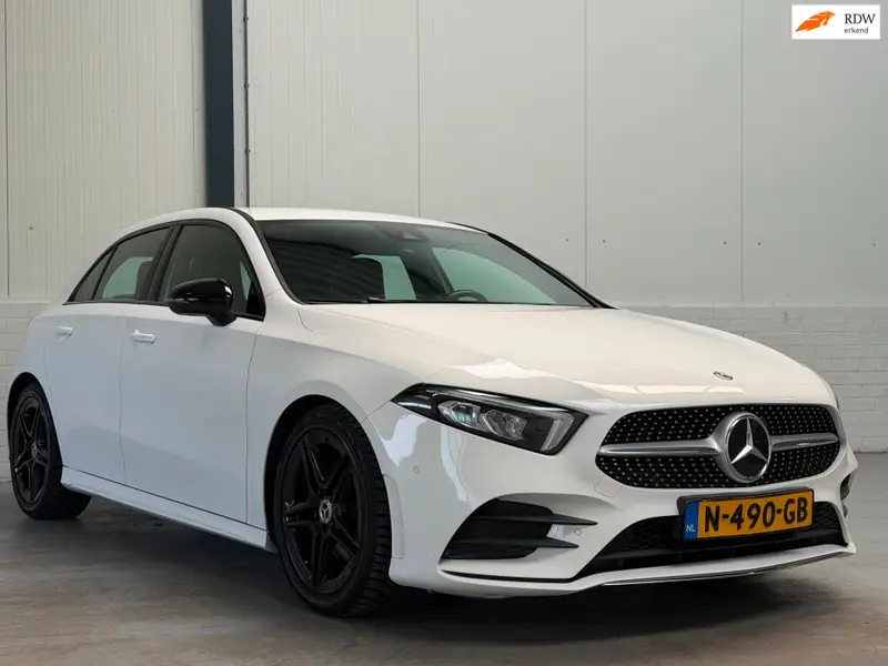 Mercedes-Benz A-Klasse 180 d Business Solution AMG 2018 leasen bij DreamLease: foto 1