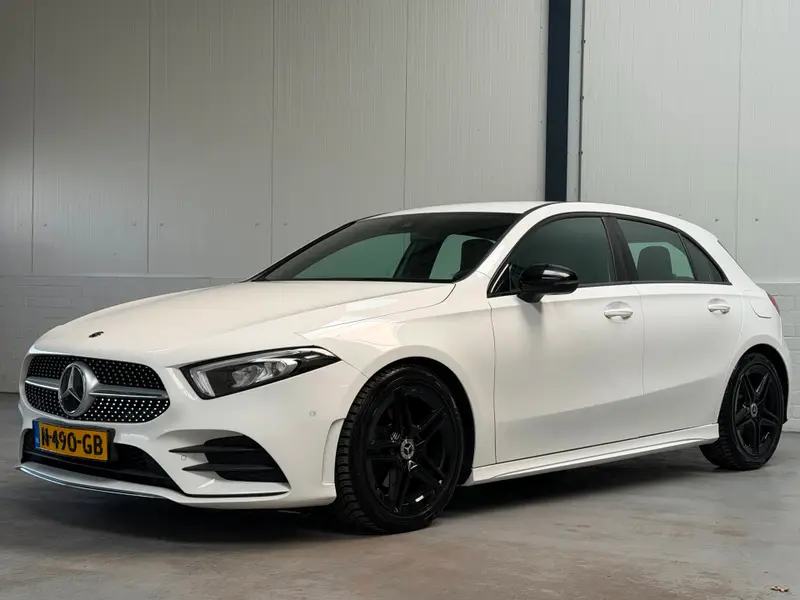 Mercedes-Benz A-Klasse 180 d Business Solution AMG 2018 leasen bij DreamLease: foto 2
