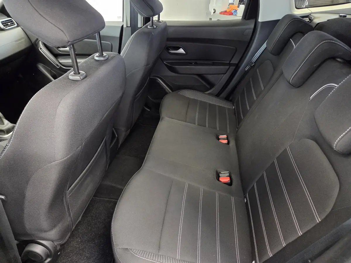 Dacia Duster 1.3 TCe 150 Journey: foto 16