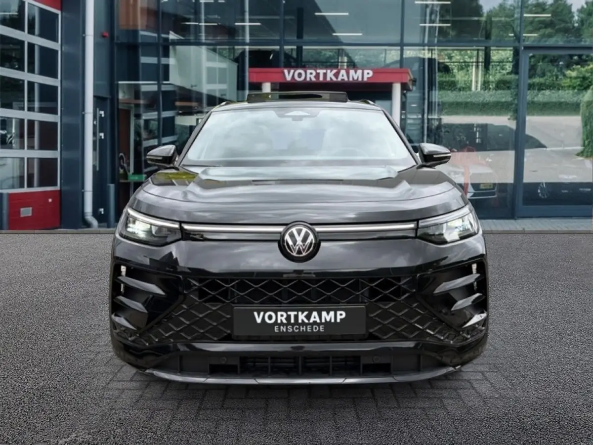 Volkswagen Tayron 1.5 eTSI R-LINE 7PERS. TREKHAAK/LEDER/CAMERA/PANO-DAK/ELEK-KLEP/ACC/HUD/STOELVERW: foto 2