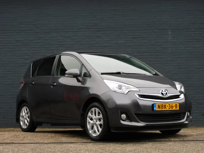 Toyota Verso-S 1.3 VVT-i Trend 2016 leasen bij DreamLease: foto 2