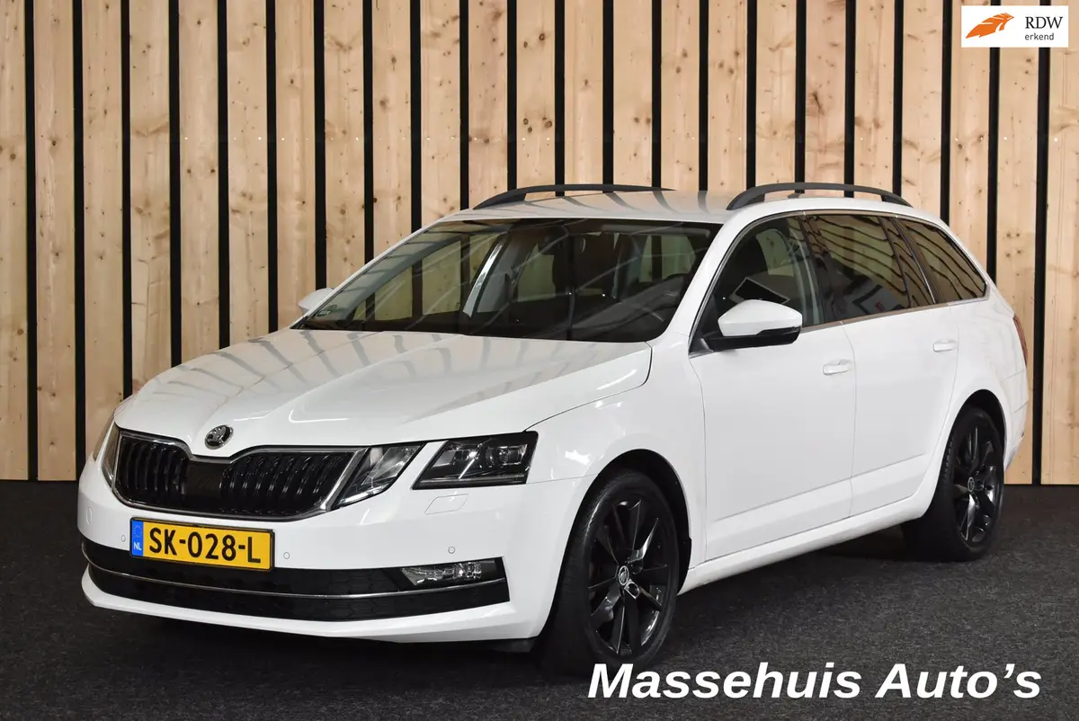Škoda Octavia Combi 1.4 TSI Greentech Style Business Trekhaak Carplay ACC LED Stoelverw. Clima + Nwe APK: foto 1