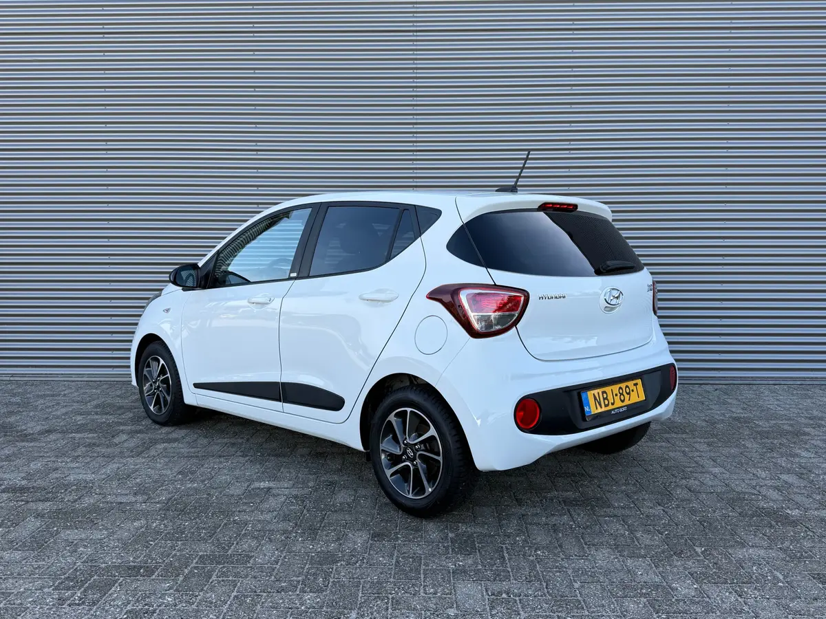 Hyundai i10 1.2i Passion | Airco | Stoel/Stuurverw. | Cruise control | 4 Cilinder |: foto 2