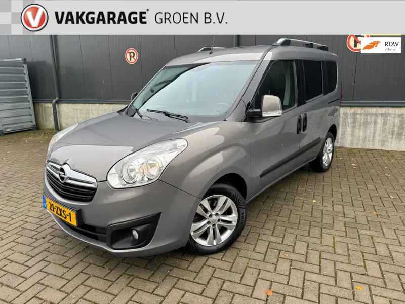 Opel Combo Tour 2.0 CDTI L1H1 Cosmo / climate / cruise / trekhaak / PDC ! Combo Tour 2.0 CDTI L1H1 Cosmo / climate / cruise / trekhaak / PDC ! 2013 leasen bij DreamLease: foto 1