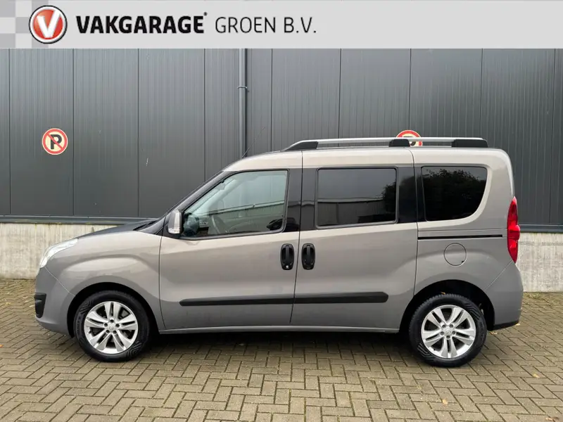 Opel Combo Tour 2.0 CDTI L1H1 Cosmo / climate / cruise / trekhaak / PDC ! Combo Tour 2.0 CDTI L1H1 Cosmo / climate / cruise / trekhaak / PDC ! 2013 leasen bij DreamLease: foto 2