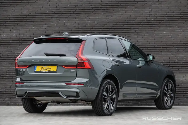 Volvo XC60 2.0 T8 456Pk | Plug-in hybrid | Plus Dark | AWD | Leder | Harman-Kardon | 360° Camera | 19'' 2025 leasen bij DreamLease: foto 2
