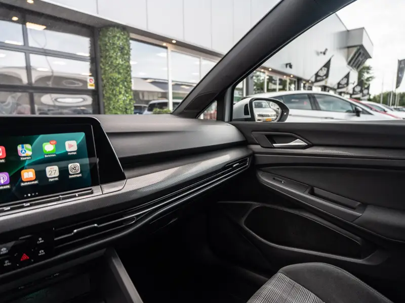 Volkswagen Golf GTD 2.0 TDI 200PK DSG 2022 leasen bij DreamLease: foto 2
