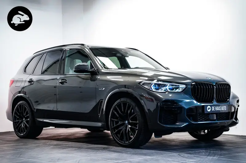 BMW X5 xDrive45e M-Sport|Dravit|22 inch|Pano|Trekhaak|Laser|360 cam 2022 leasen bij DreamLease: foto 1