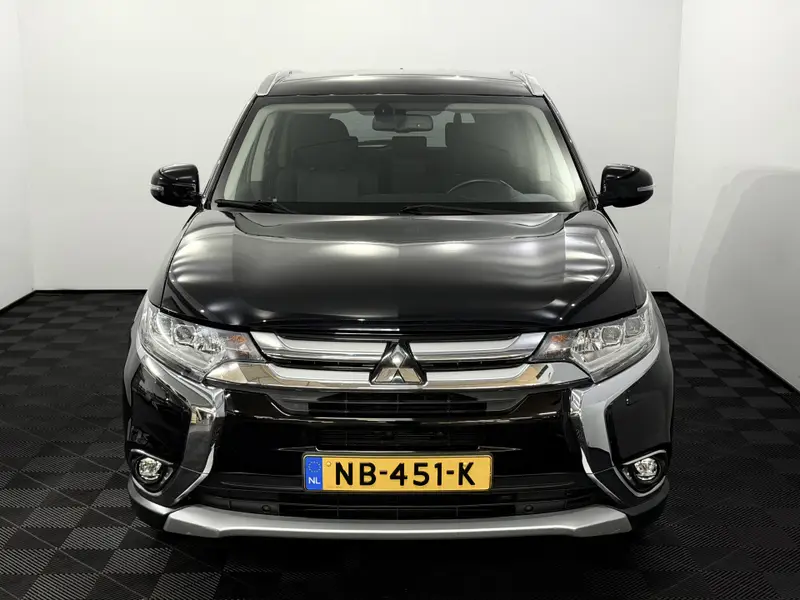 Mitsubishi Outlander 2.0 Executive Edition 7P 2017 leasen bij DreamLease: foto 2