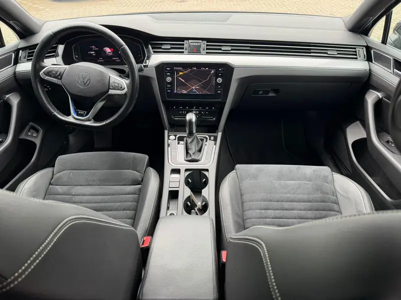 Volkswagen Passat Variant 1.4 TSI PHEV GTE Business 2020 leasen bij DreamLease: foto 2