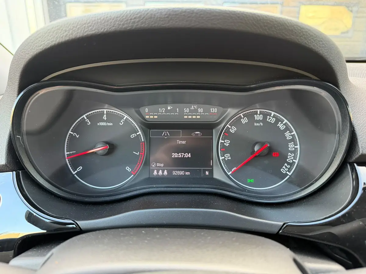 Opel Corsa 1.4 Color Edition: foto 37