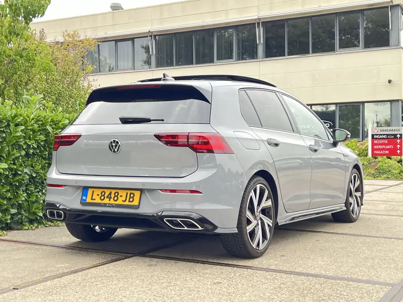 Volkswagen Golf 1.5 eTSI R-Line 2020 leasen bij DreamLease: foto 2