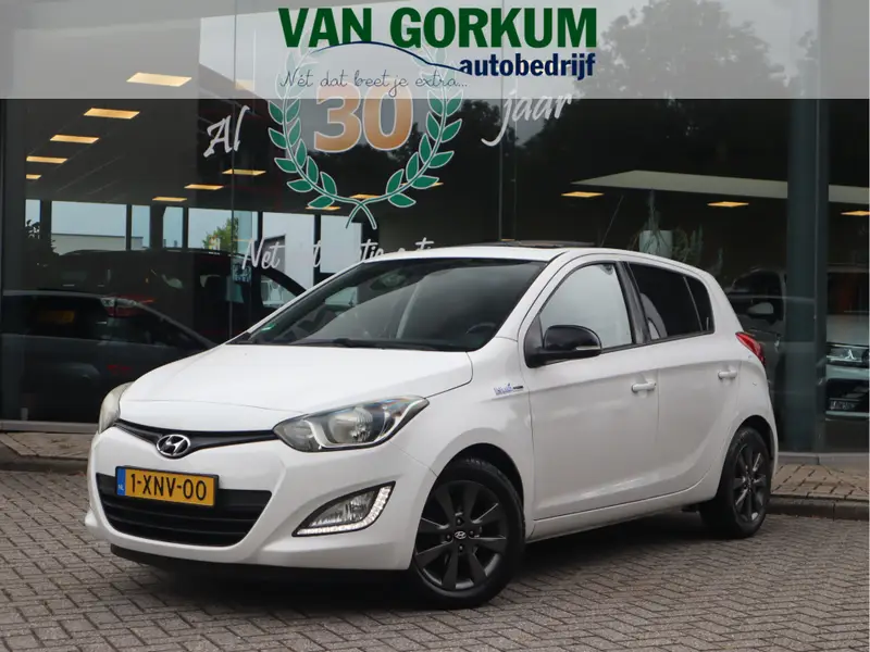 Hyundai i20 1.2i Go! Plus 2014 leasen bij DreamLease: foto 1