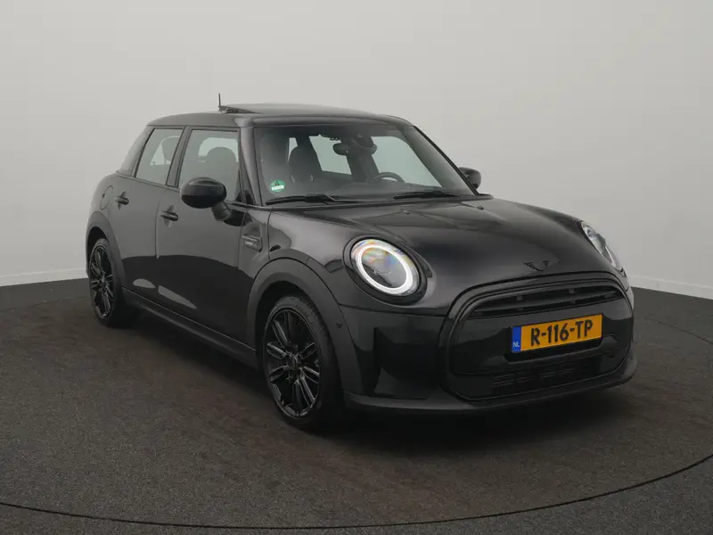 MINI 5-Deurs 1.5 Cooper Camden Plus Edition 2022 leasen bij DreamLease: foto 2