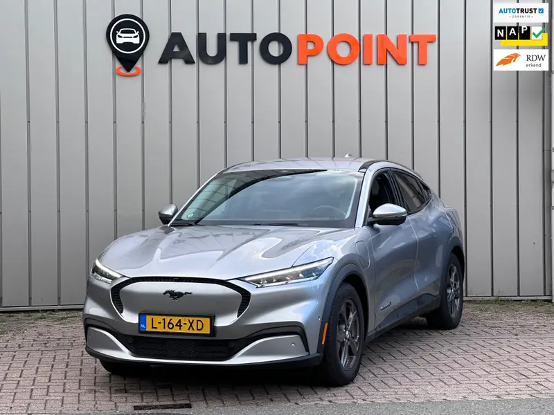 Ford Mustang Mach-E Extended RWD 98 kWh TREKHAAK B&O LEER DEALER OND 2021 leasen bij DreamLease: foto 1