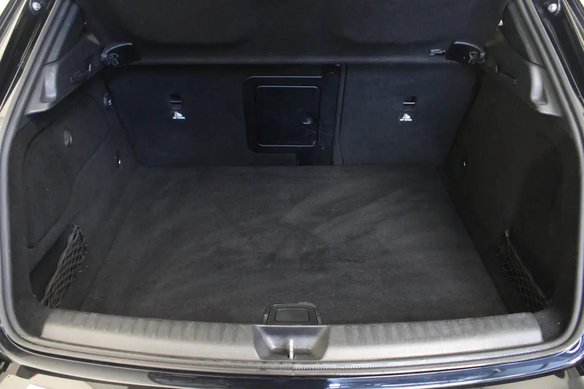 Mercedes-Benz GLA 250 Prestige: foto 21
