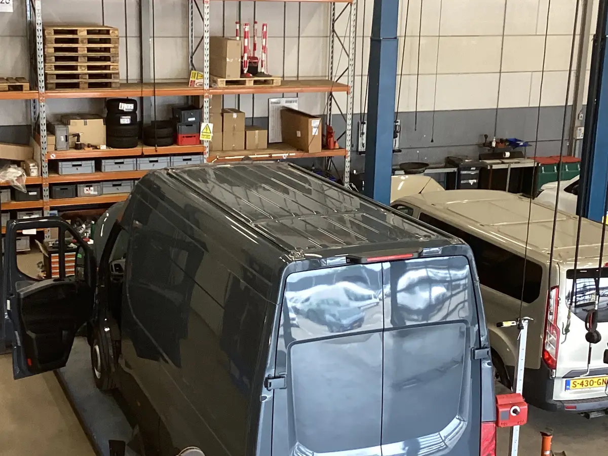 Iveco Daily 35S21HV 3.0 180 pk Aut. L2H3 LED/ 3.5t Trekverm./ Adapt.Cruise/ Carplay/ Gev.Stoel./ Climate/ Navi/ Camera/ Trekhaak: foto 40