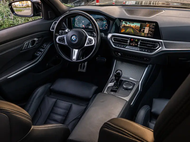 BMW 3 Serie 330e xDrive High Exe M-Sport 2022 leasen bij DreamLease: foto 2