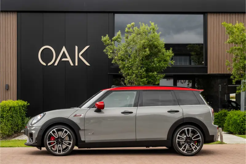 MINI Clubman 2.0 JCW ALL4 F1 Aut. | Navi | Panorama | Leder | Memory | H&K | Head-Up | Camera | 19"LM | Moonwalk Grey 2021 leasen bij DreamLease: foto 1